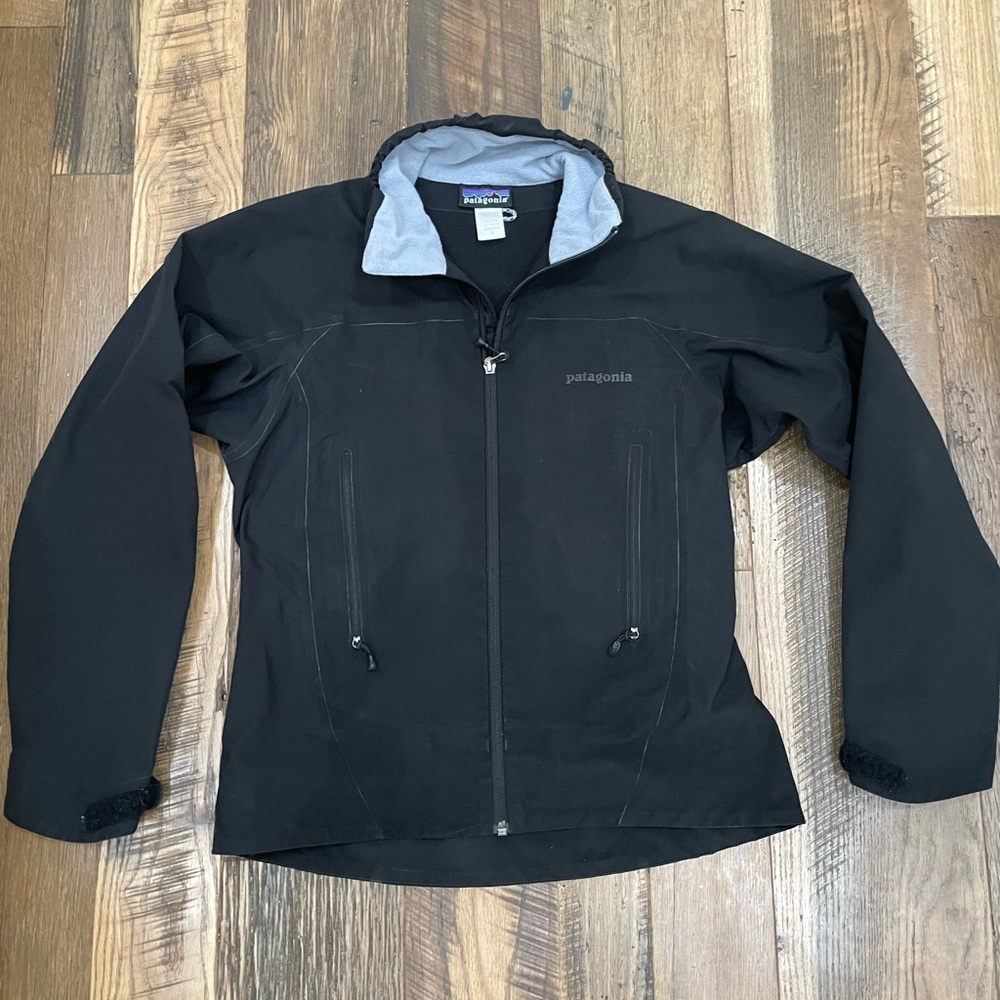 Patagonia waterproof jacket Wm S